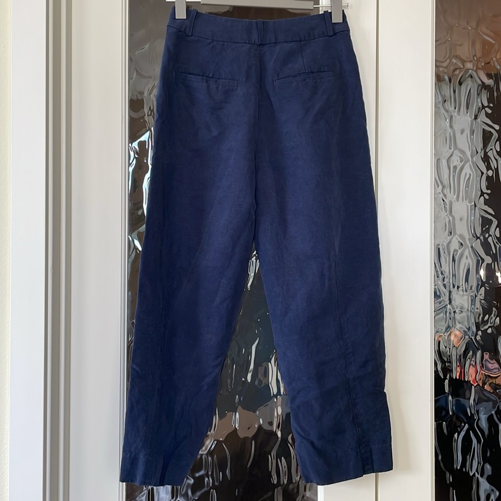 Banana Republic Barrel Pants - Picture 3 of 9